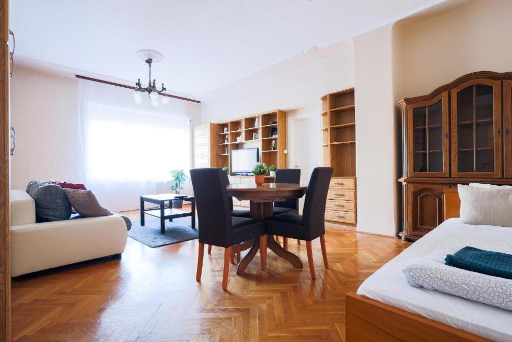 Downtown Vintage Home By Bella Boedapest Buitenkant foto